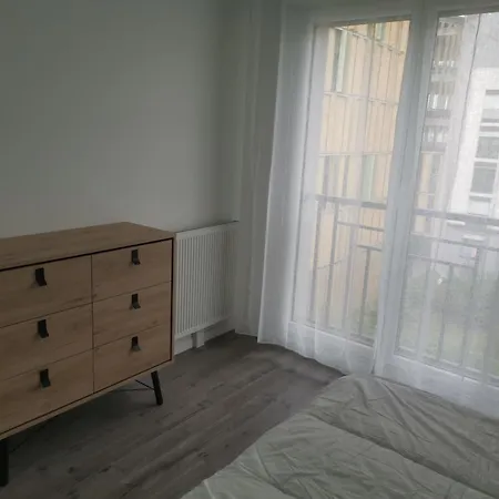Lejlighed Cosy A Clichy, Avec Parking ,proche Paris! *
