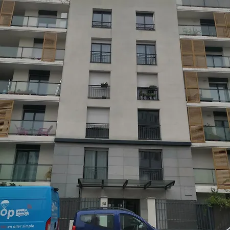 Cosy A Clichy, Avec Parking ,proche Paris! *